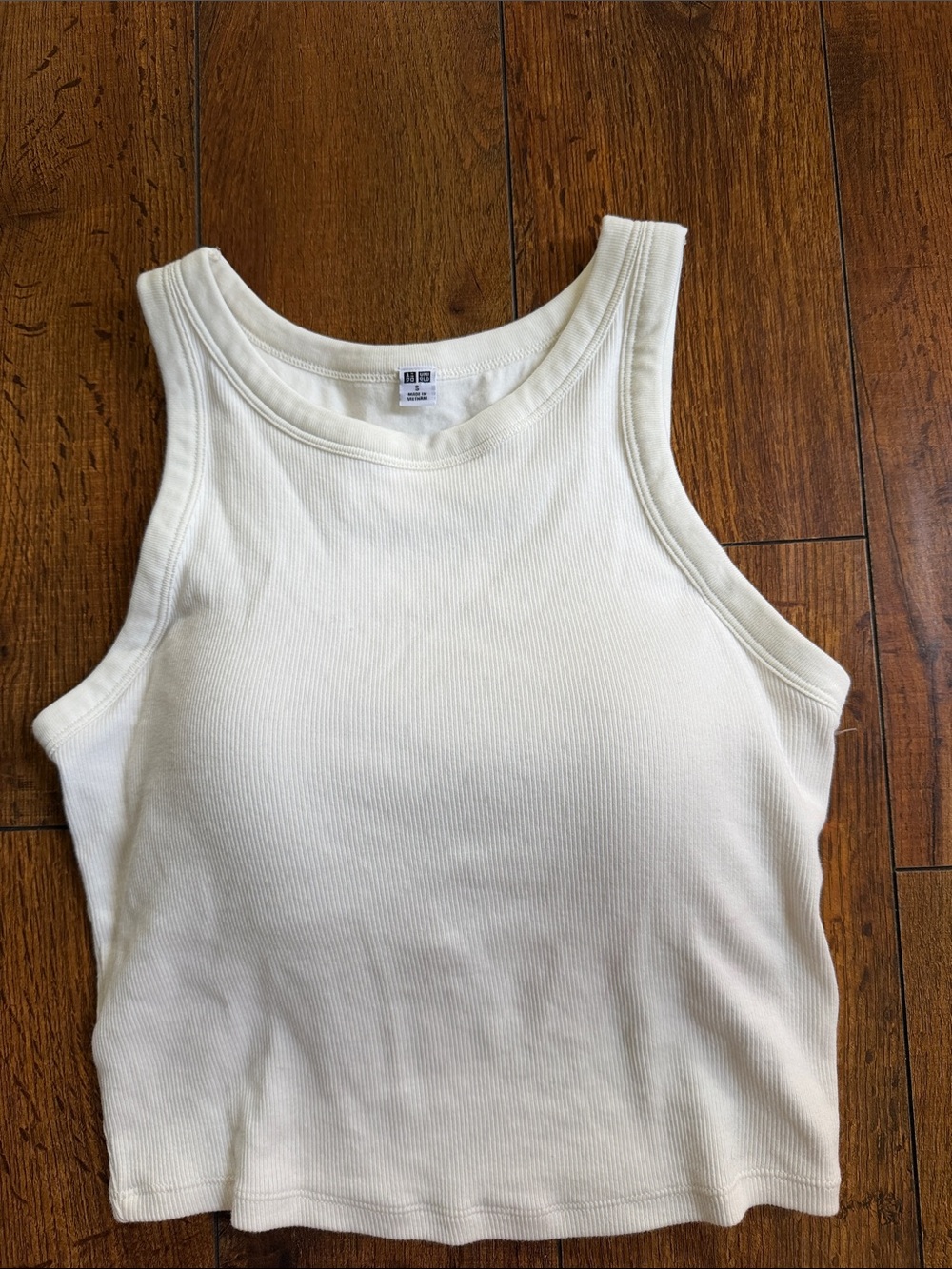 Uniqlo Women's Ribbed Tank Top in Cream